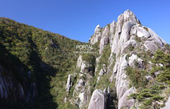 袖ダキ展望所から眺める大崩山の岩峰