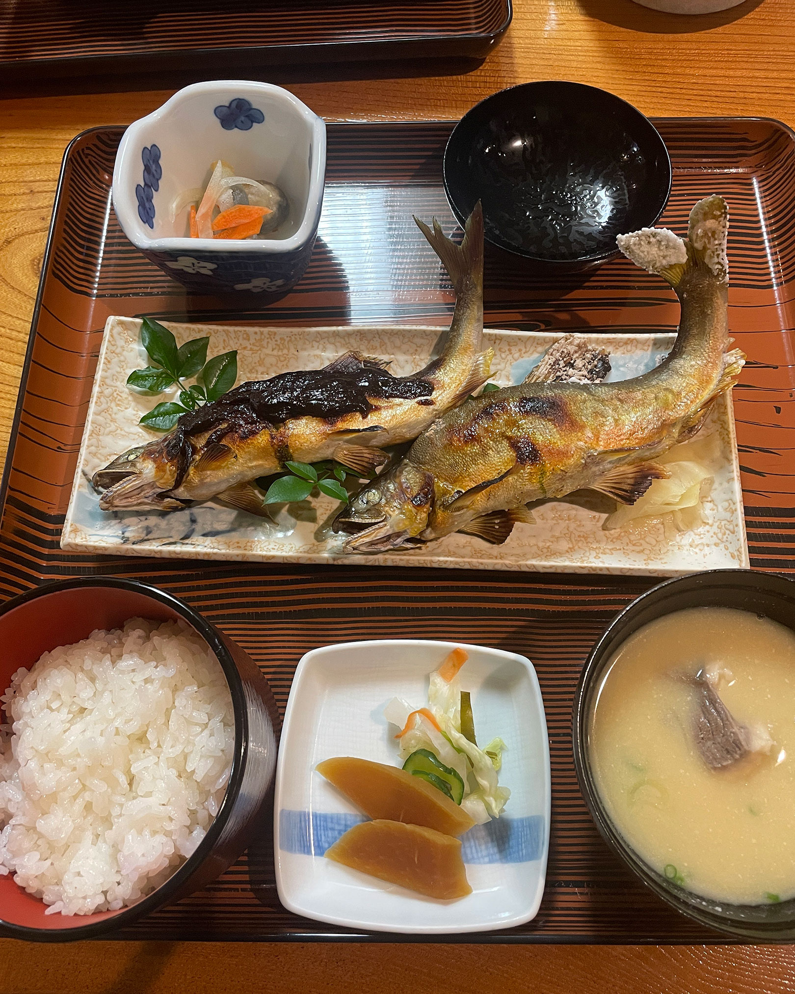 あゆの塩焼き定食 @あゆの山水