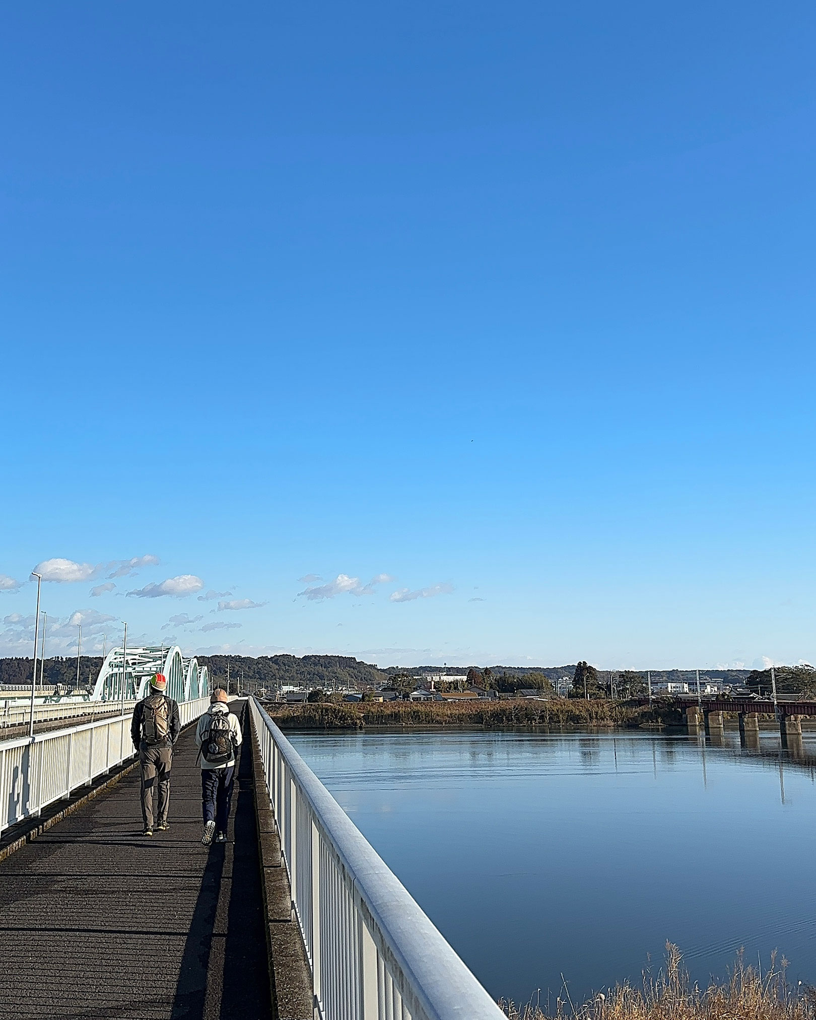 一ツ瀬川を北へ