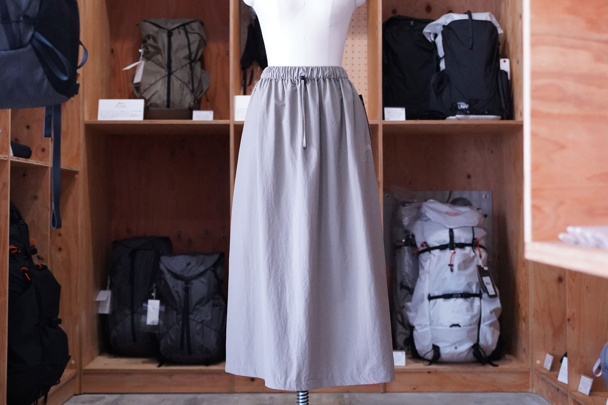 THE NORTH FACE "Journeys Gather Skirt"